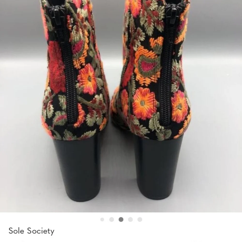 Sole Society Boots Womens 7.5 Ankle Black Floral Embroidered Block Heel Zip - Picture 4 of 5